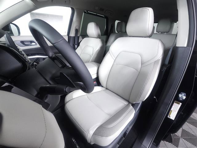 New 2025 Nissan Pathfinder SL AWD/4WD image 26