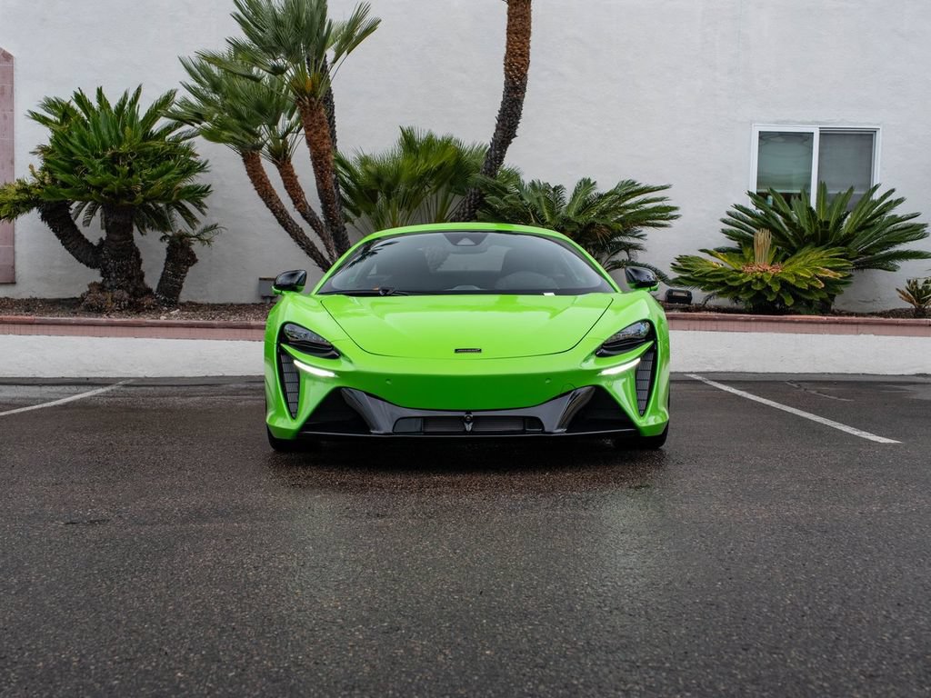 New 2026 McLaren Artura RWD image 2
