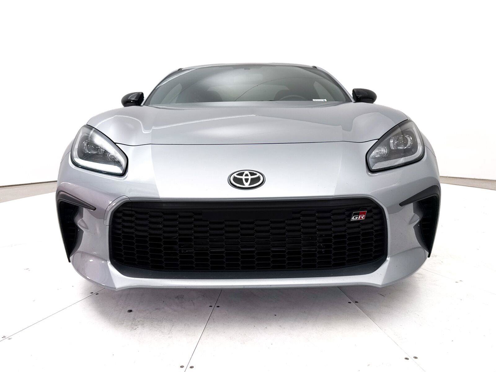 Used 2025 Toyota GR86 Premium RWD image 12