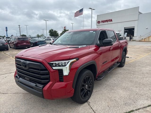 Used 2024 Toyota Tundra Limited AWD/4WD image 2