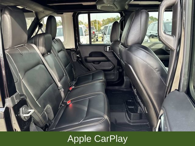 Used 2025 Jeep Wrangler Sahara image 9