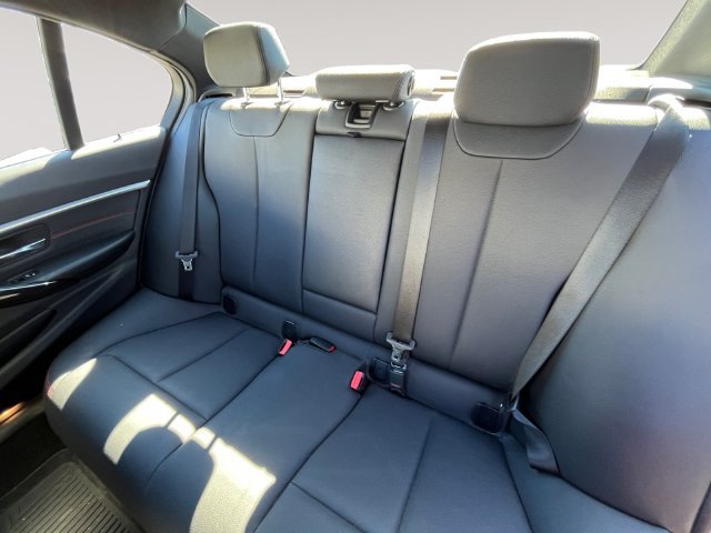 Used 2018 BMW 330i xDrive Sedan w/ Premium Package AWD/4WD image 13