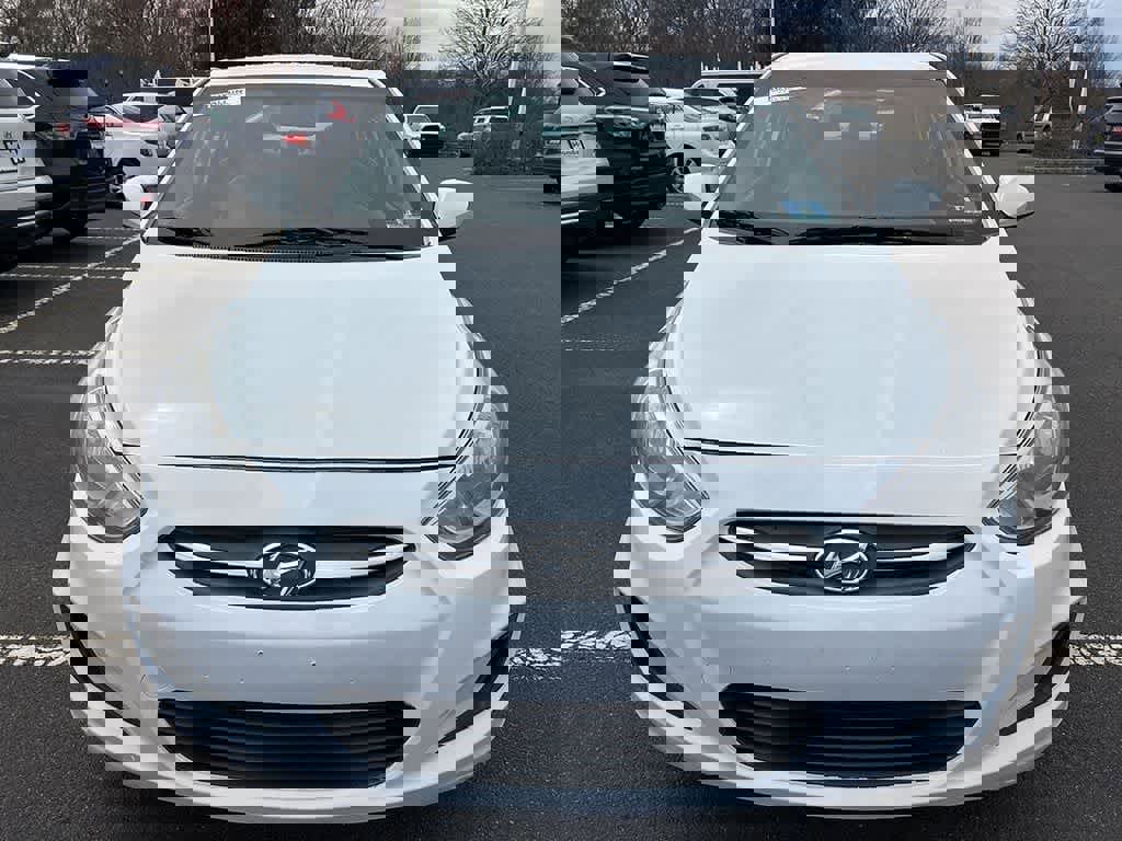 Used 2016 Hyundai Accent SE w/ Option Group 02 image 2