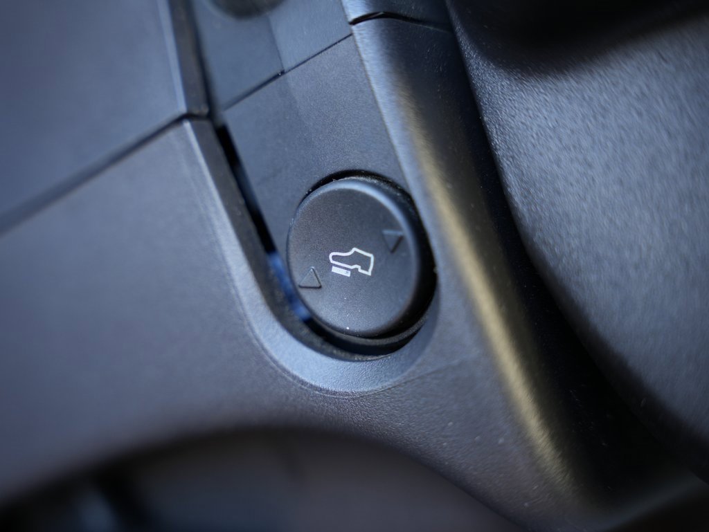 Used 2015 Ford F350 Lariat image 49