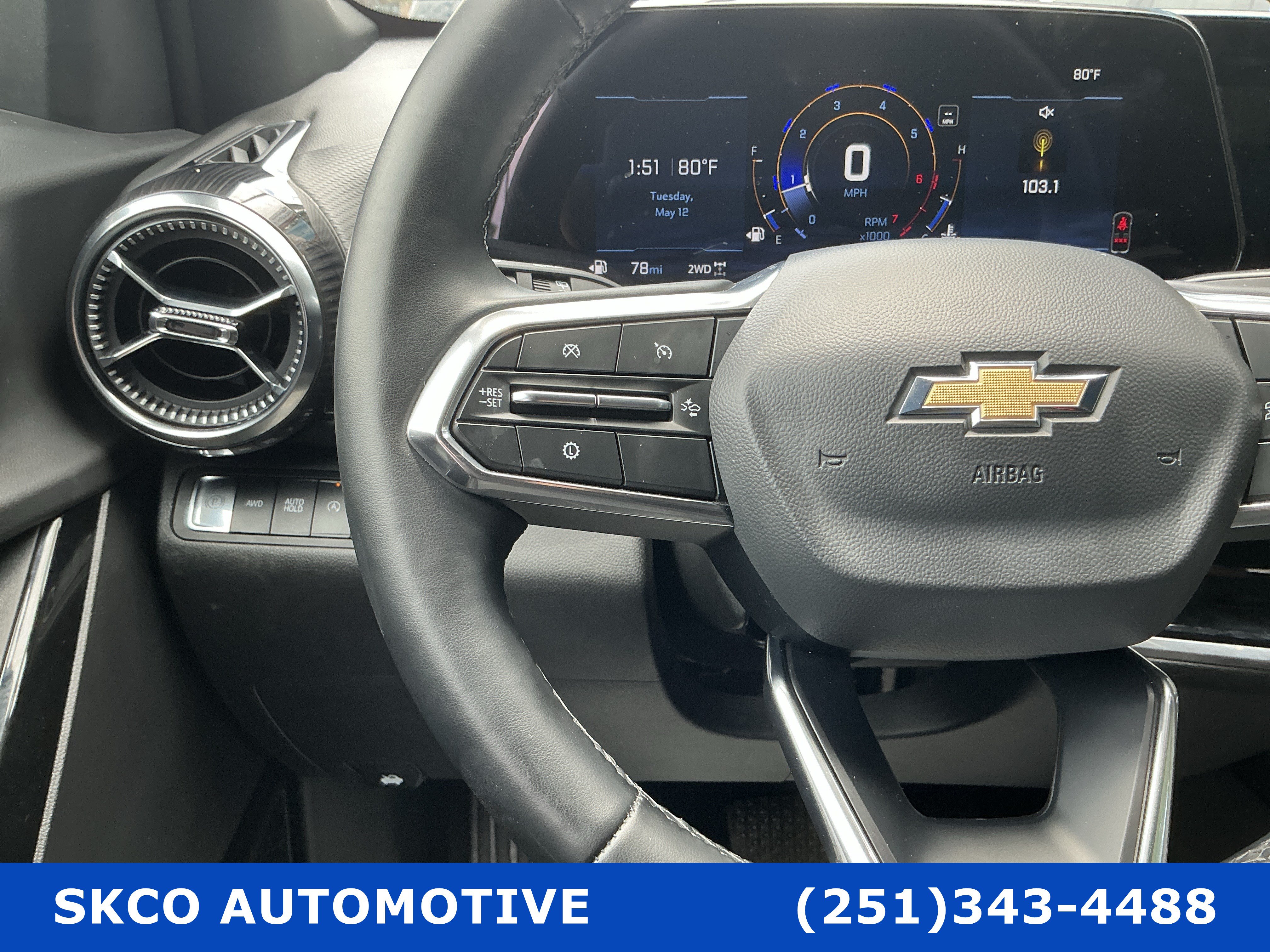 Used 2025 Chevrolet Equinox LT AWD/4WD image 15