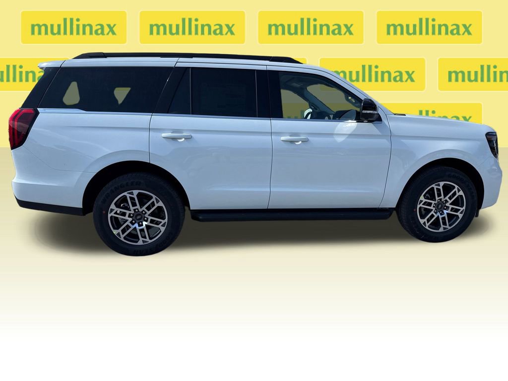 New 2026 Ford Expedition Active image 17