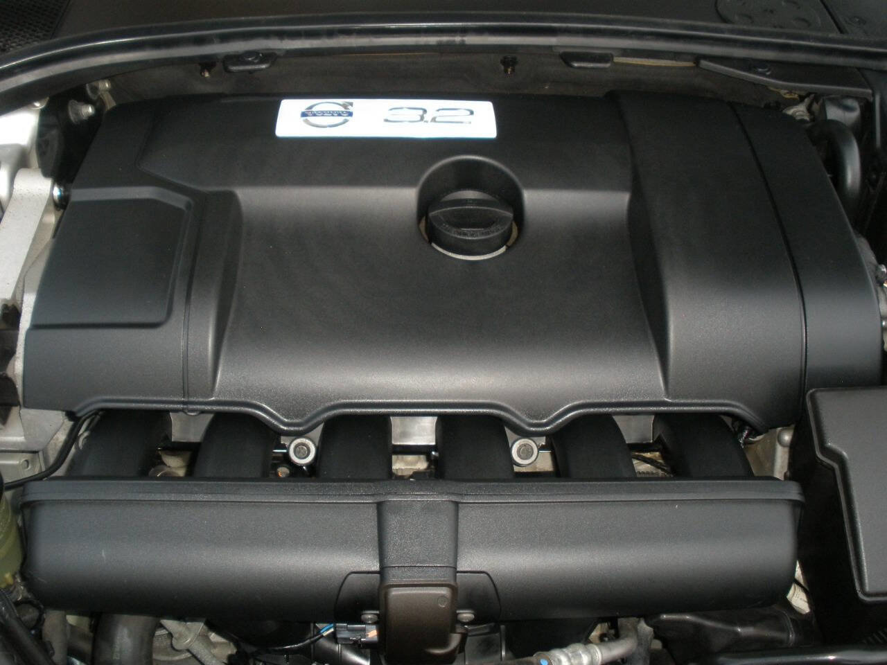 Used 2010 Volvo S80 3.2 image 13