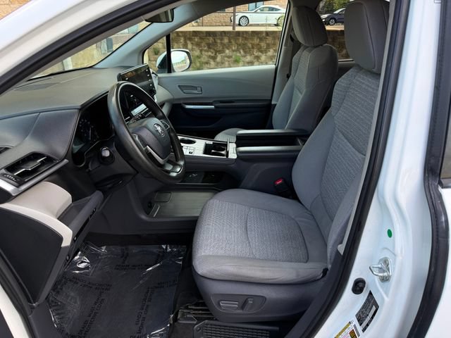 Used 2021 Toyota Sienna LE FWD image 6