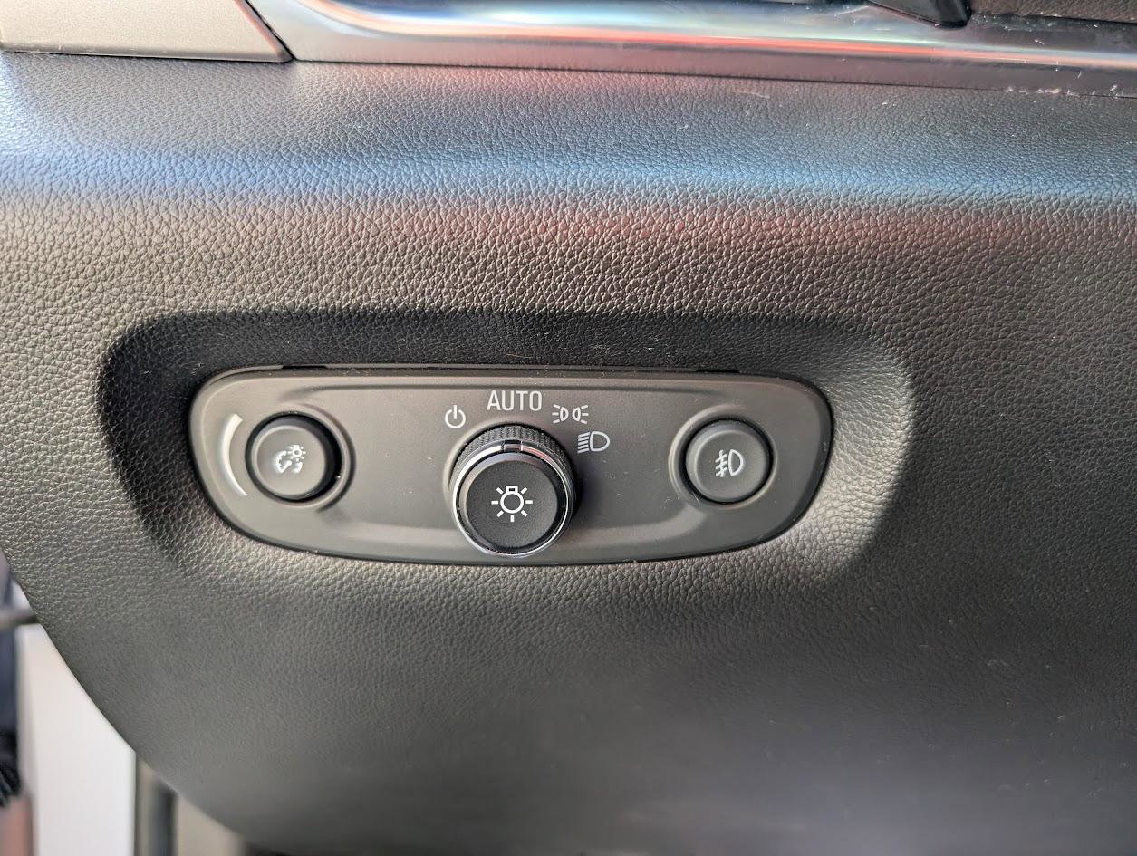 Used 2019 Chevrolet Traverse LT w/ LPO, Floor Liner Package image 37