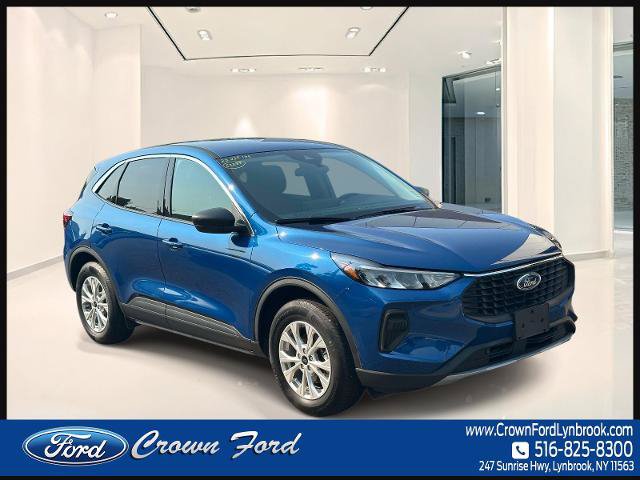 Certified 2023 Ford Escape Active w/ Tech Pack #1 AWD/4WD image 1