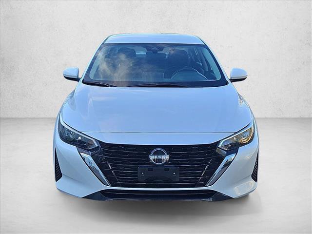 Used 2025 Nissan Sentra SV FWD image 2
