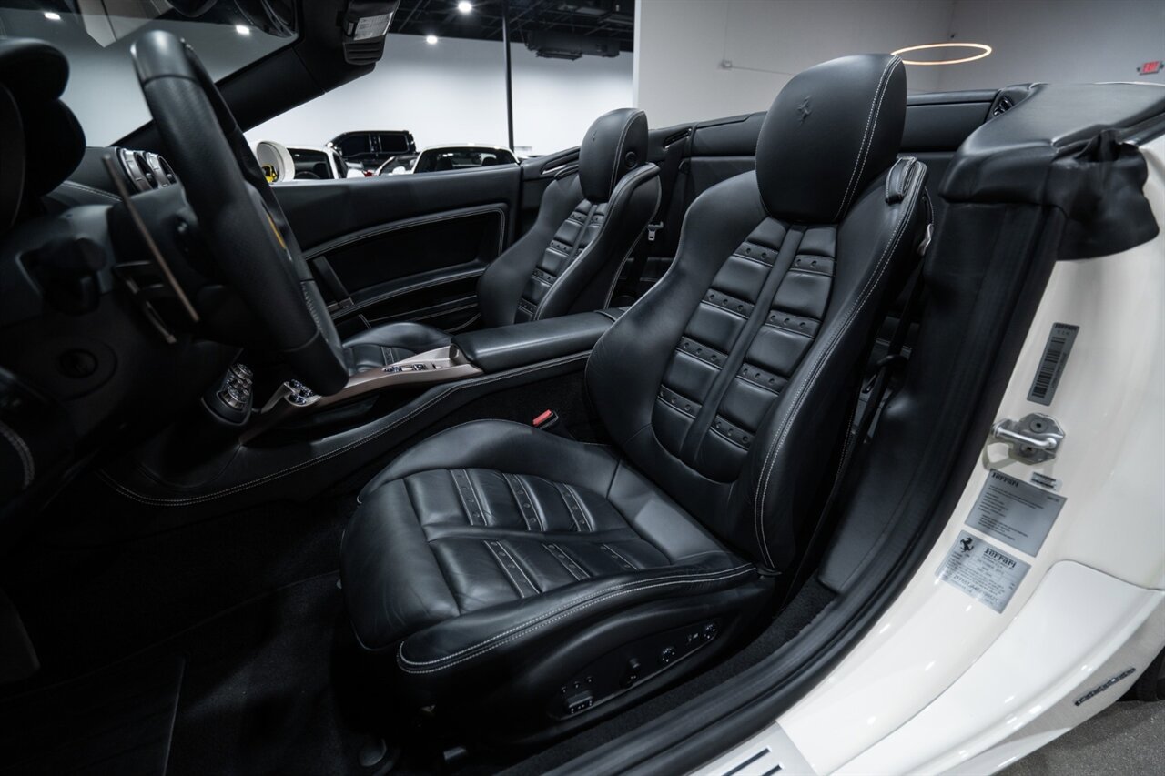 Used 2014 Ferrari California image 23