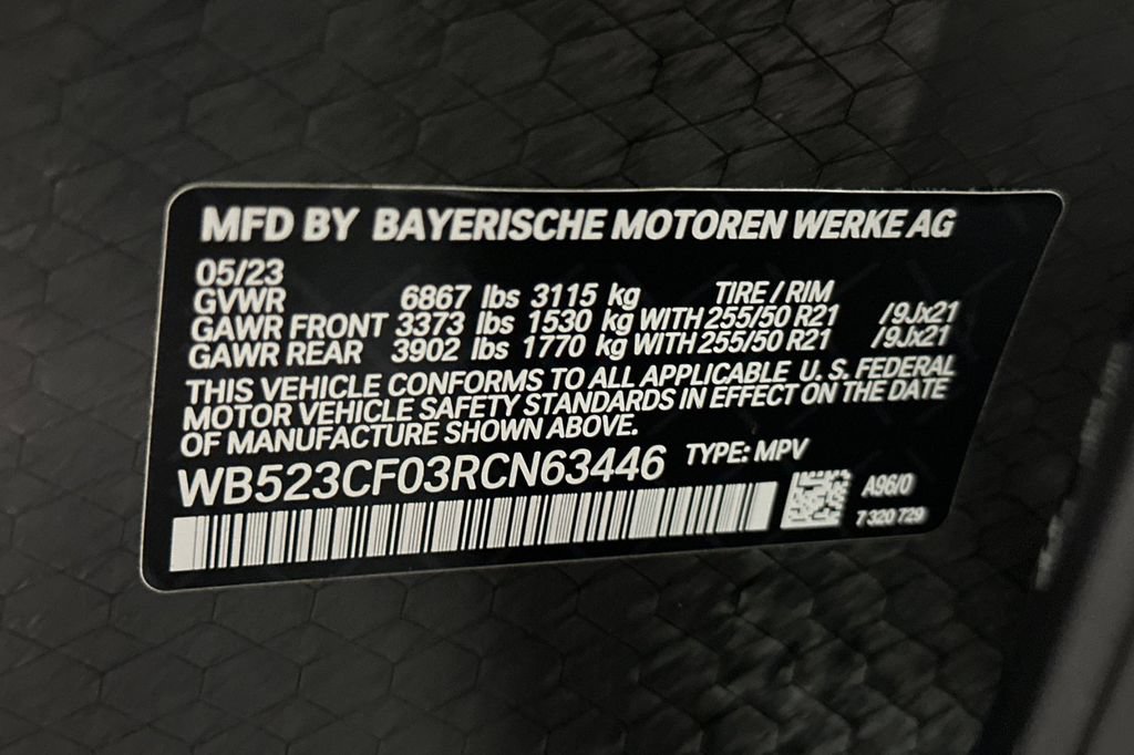 Used 2024 BMW iX xDrive50 w/ Sport Package AWD/4WD image 37