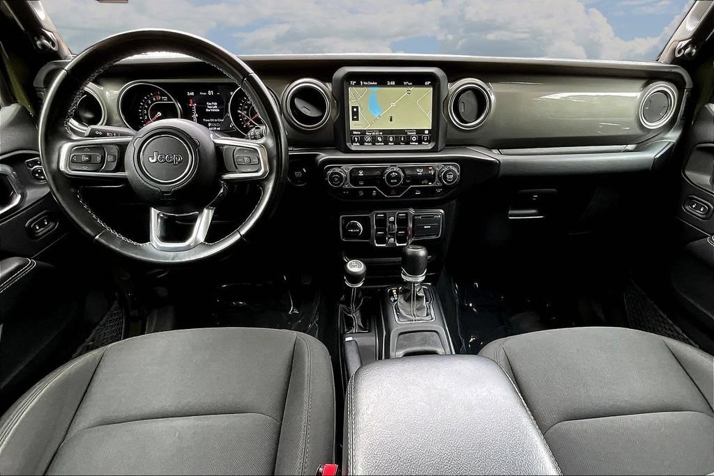 Used 2022 Jeep Wrangler Unlimited Sahara AWD/4WD image 9