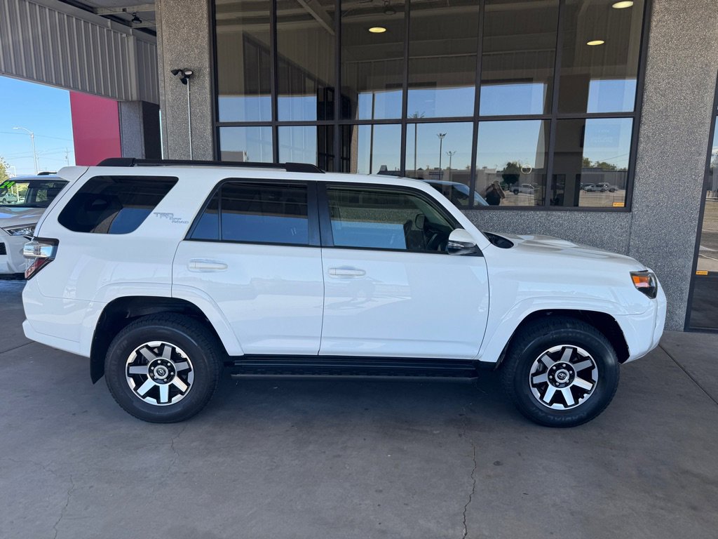 Used 2023 Toyota 4Runner TRD Off-Road Premium image 3