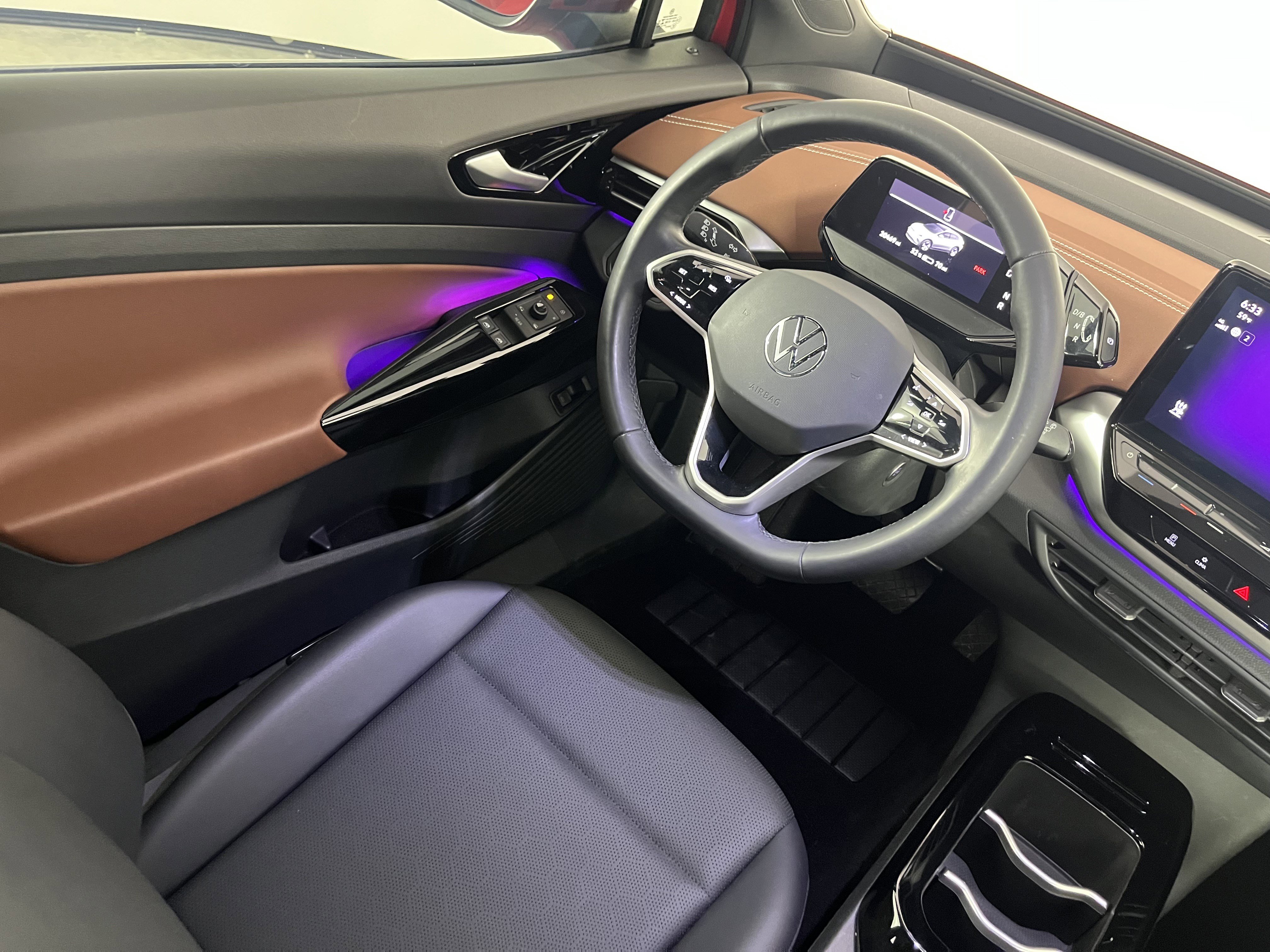 Used 2022 Volkswagen ID.4 Pro S w/ Gradient Package AWD/4WD image 9