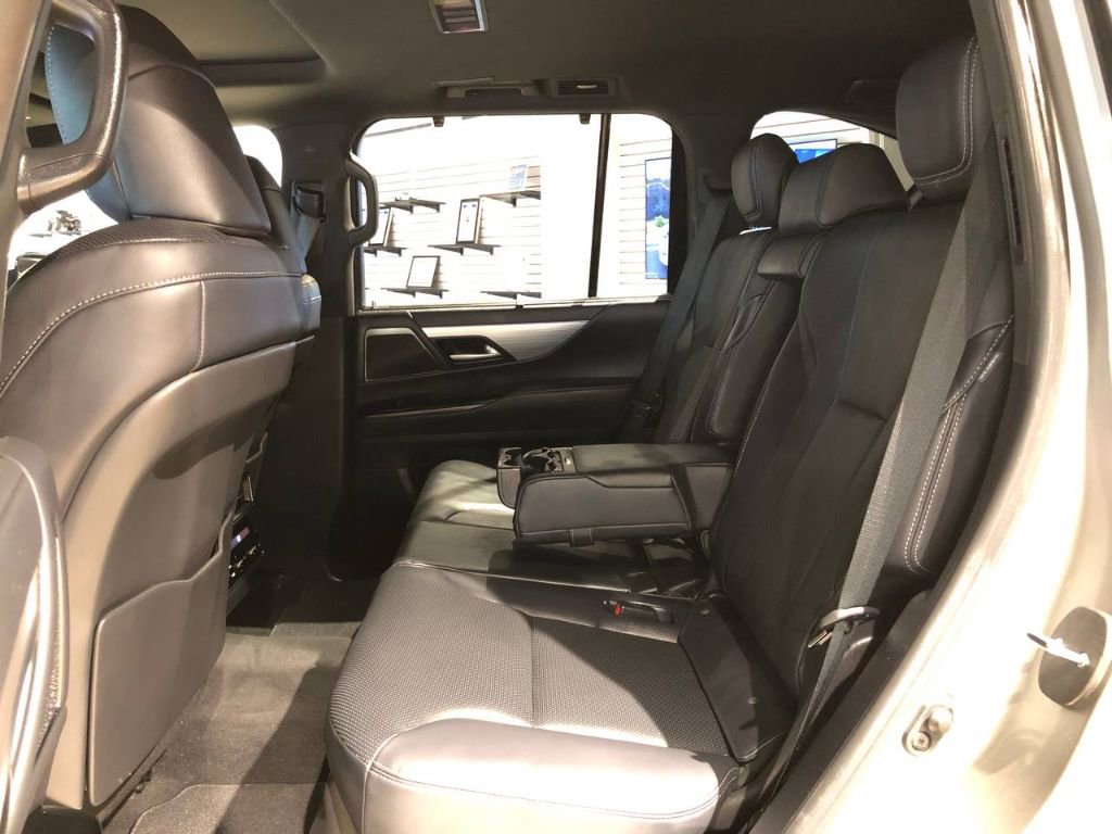 Used 2024 Lexus LX 600 F Sport image 23