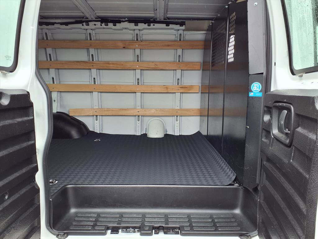 Used 2024 Chevrolet Express 2500 2500 w/ Driver Convenience Package image 7