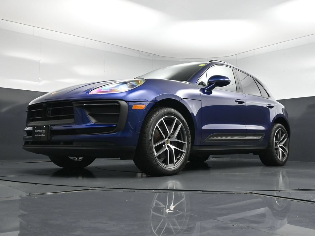 Used 2024 Porsche Macan AWD/4WD image 22