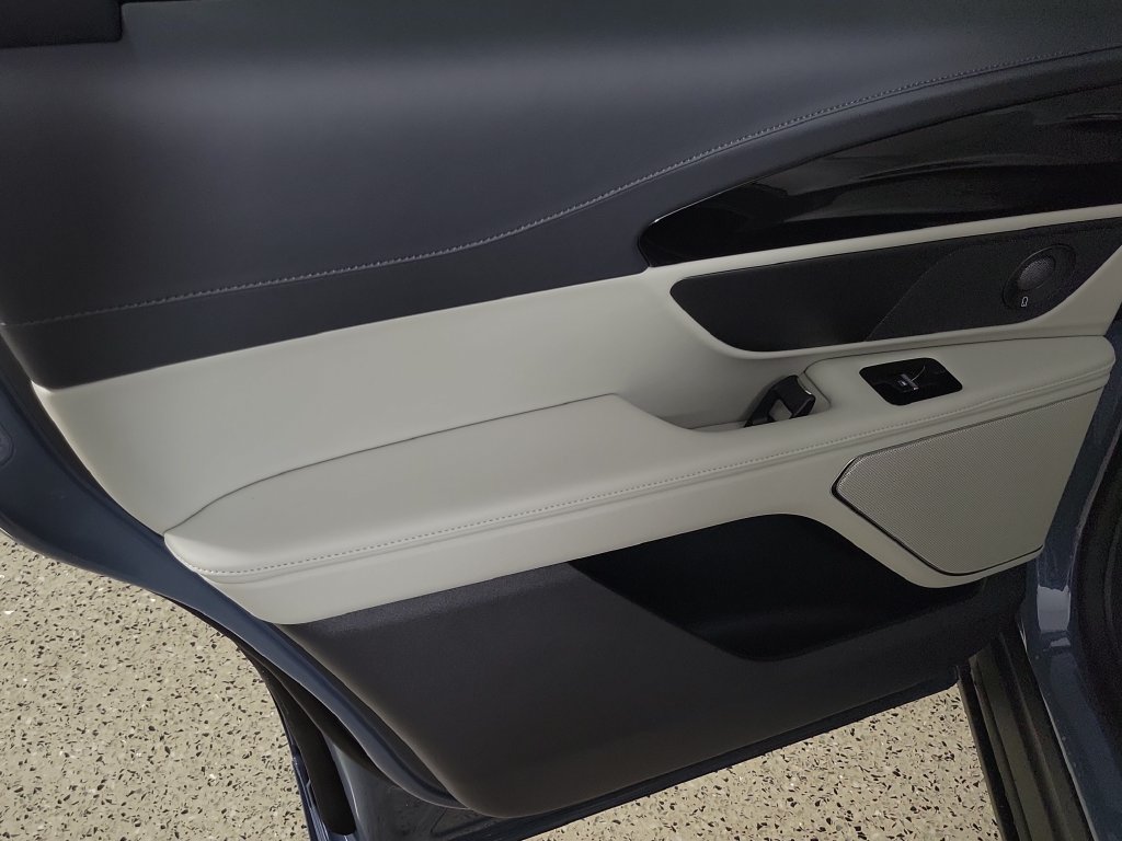 New 2026 Lincoln Nautilus Reserve AWD/4WD image 15