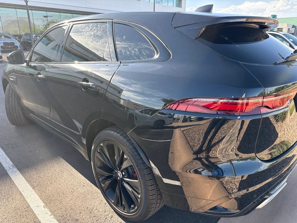 Used 2026 Jaguar F-PACE R-Dynamic S AWD/4WD image 7
