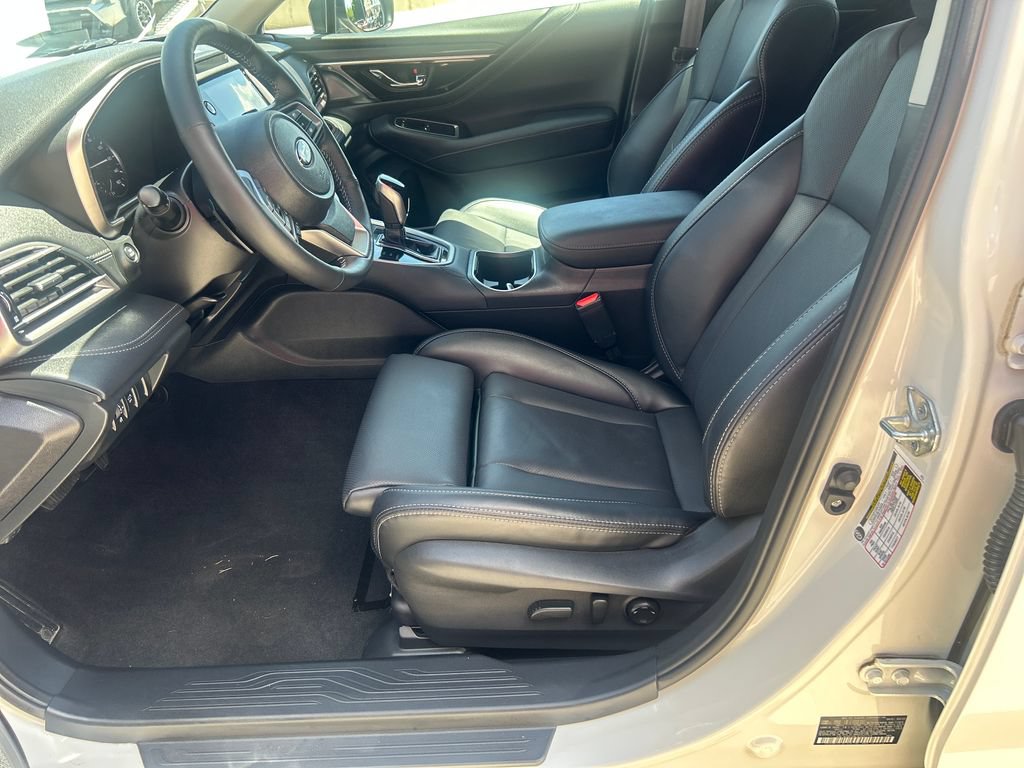 Used 2023 Subaru Outback Limited AWD/4WD image 10