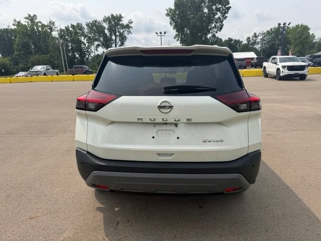 Used 2021 Nissan Rogue SV AWD/4WD image 5