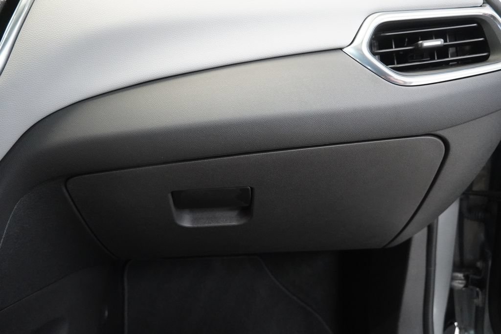Used 2024 Chevrolet Equinox LS FWD image 38