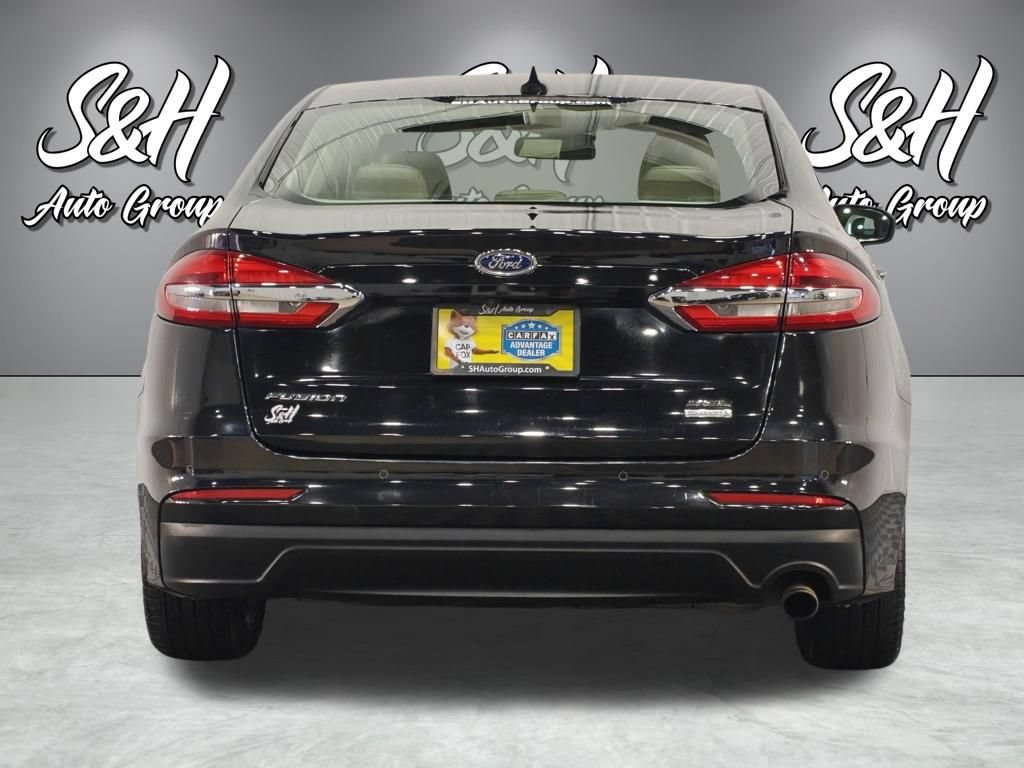 Used 2019 Ford Fusion SEL FWD image 18