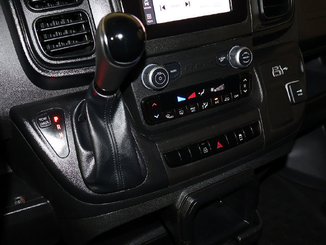 Used 2025 RAM ProMaster 2500 w/ U-Haul Equipment Group FWD image 18