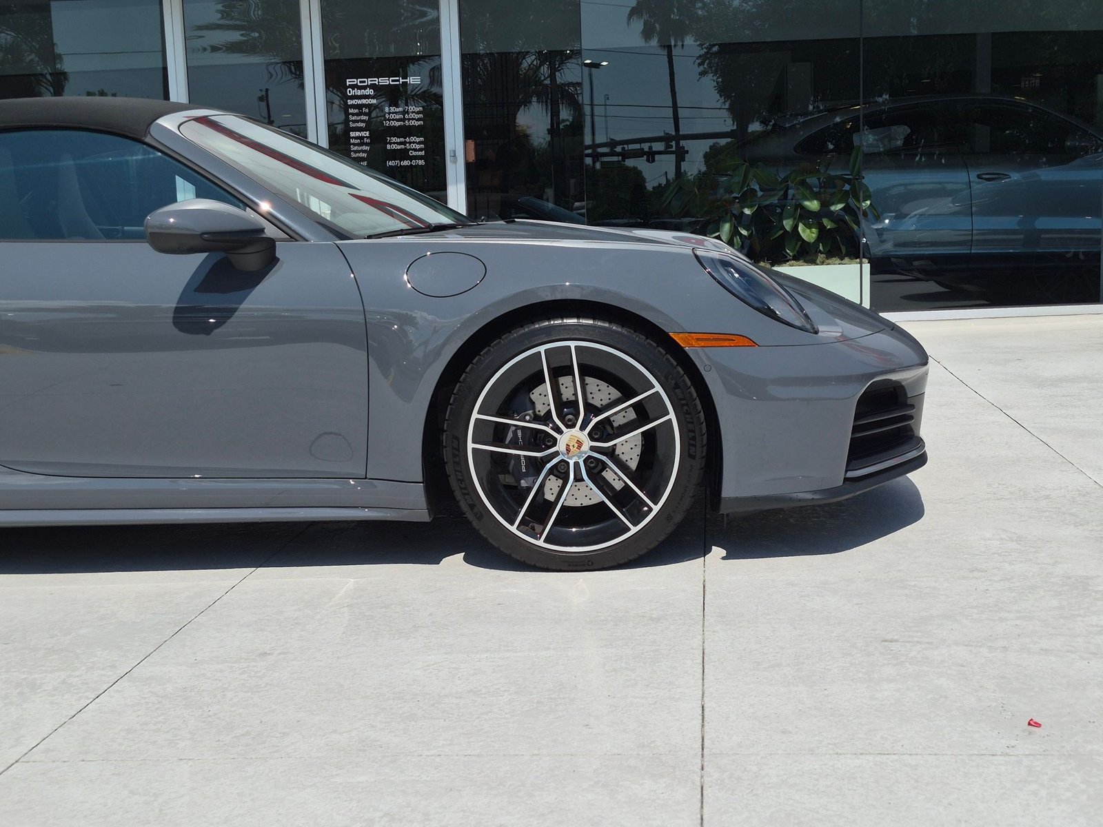 Certified 2025 Porsche 911 Carrera RWD image 11