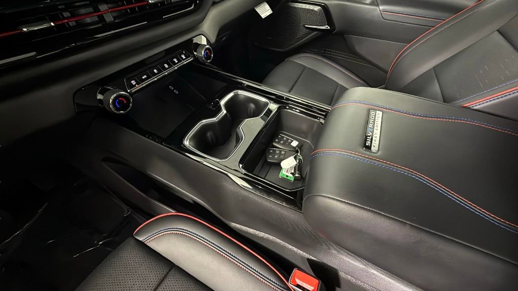 Certified 2024 Chevrolet Silverado EV RST image 19