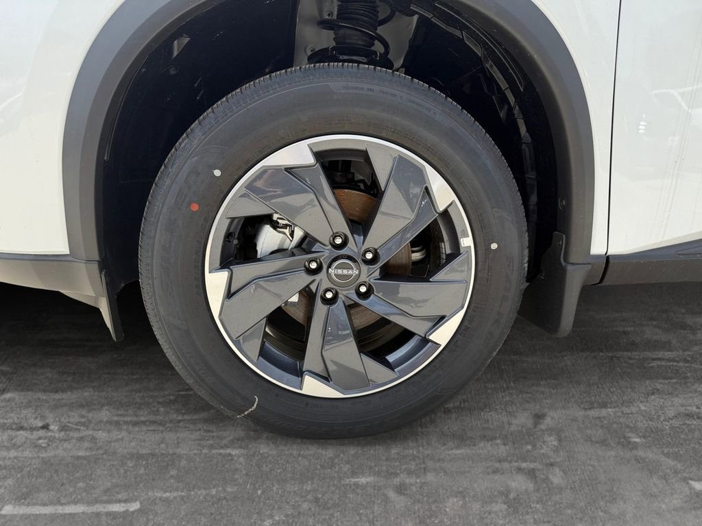 New 2026 Nissan Rogue SV w/ Cold Weather Package FWD image 9