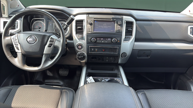 Used 2016 Nissan Titan PRO-4X AWD/4WD image 24