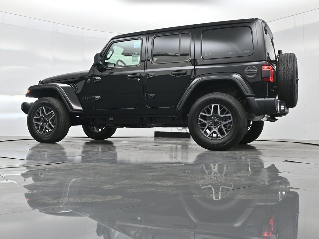 New 2025 Jeep Wrangler Unlimited Sahara w/ Safety Group AWD/4WD image 36
