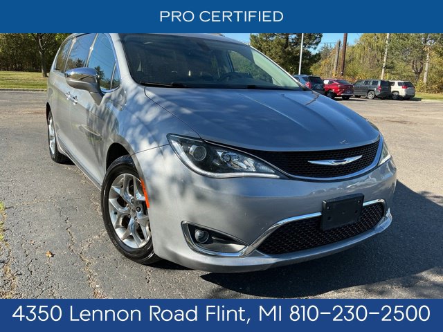 Used 2018 Chrysler Pacifica Limited FWD 360° Tour