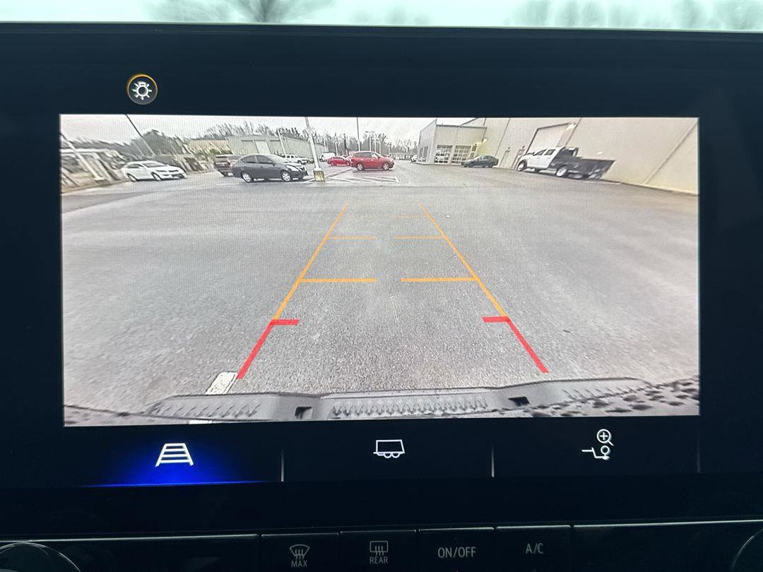 Used 2024 Chevrolet Colorado Trail Boss w/ Advanced Trailering Package image 17