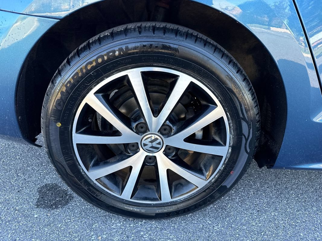 Used 2017 Volkswagen Jetta SE FWD image 32