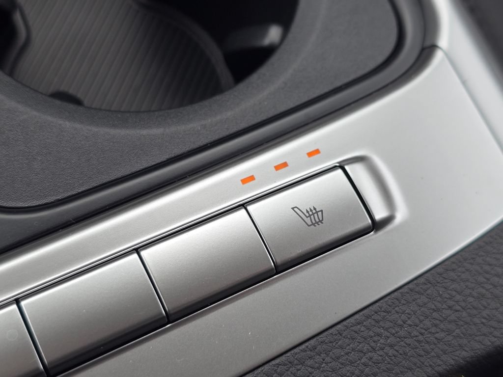 New 2027 Kia Carnival LX FWD image 19