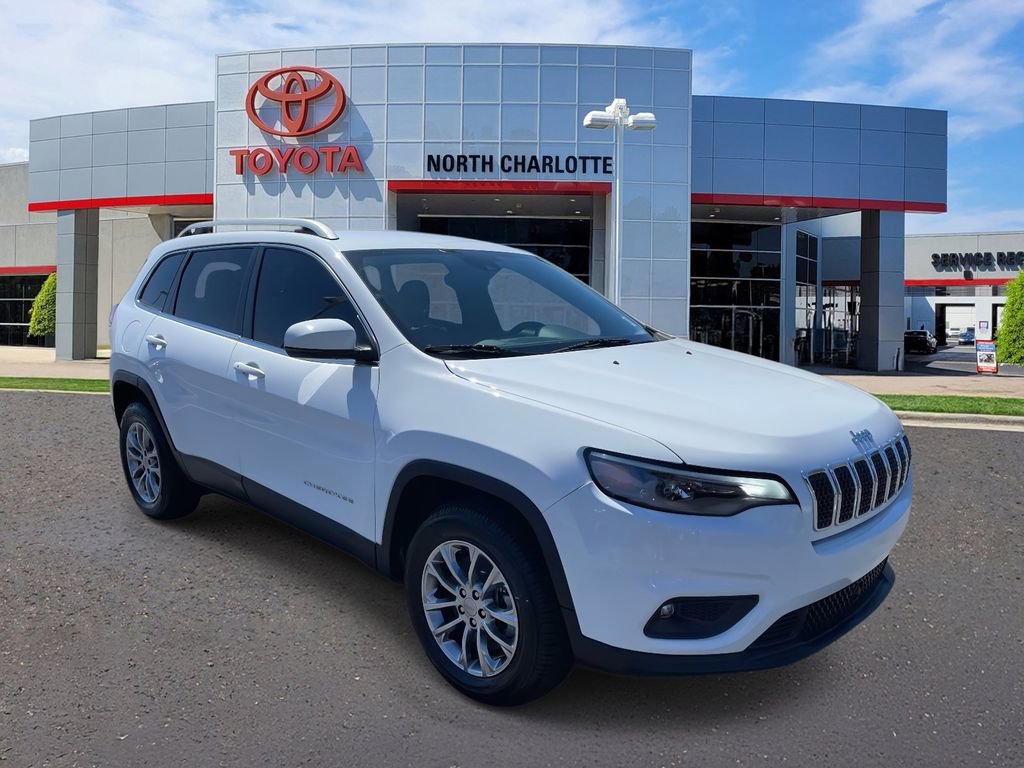 Used 2021 Jeep Cherokee Latitude Lux AWD/4WD image 3