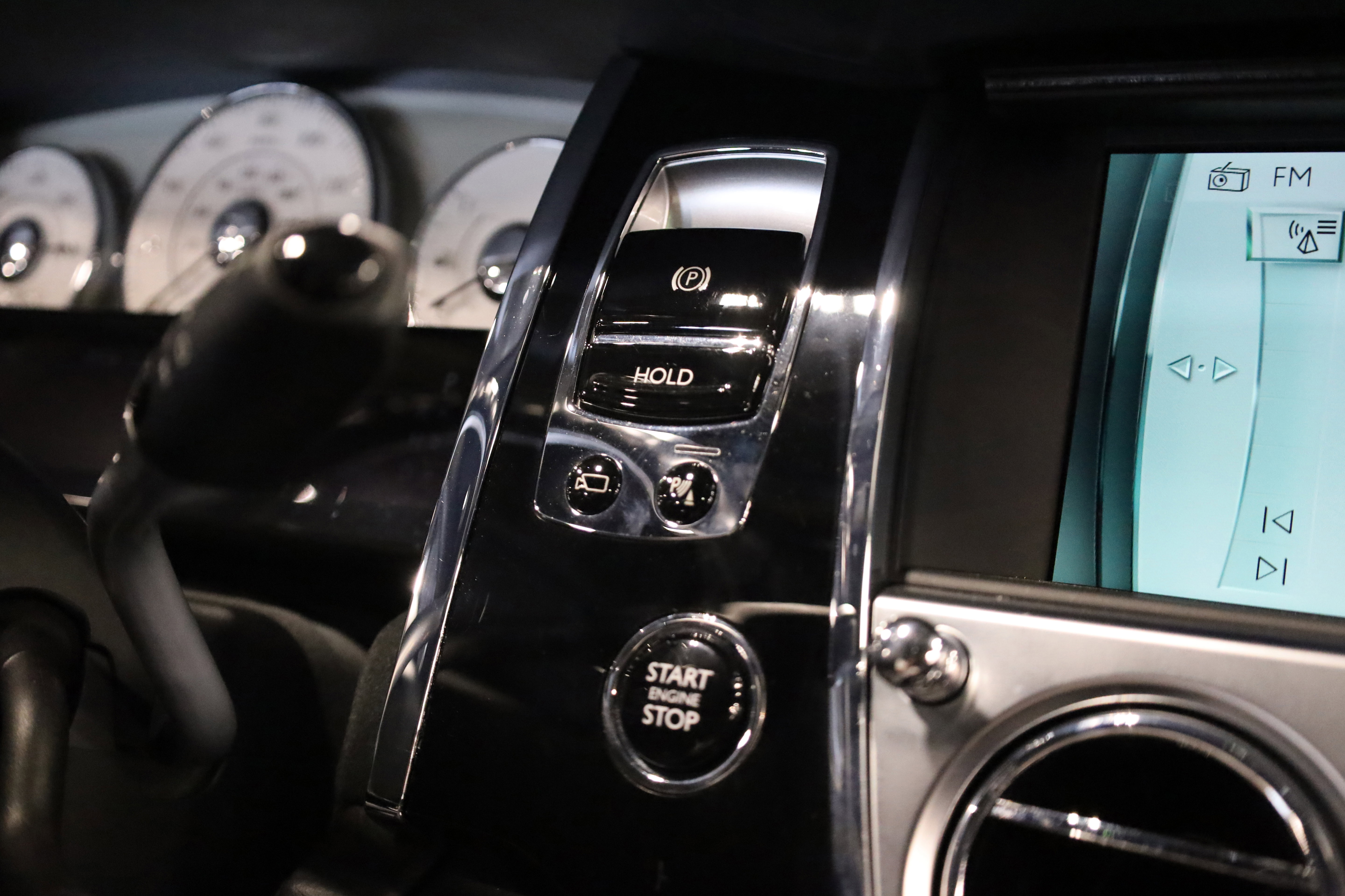 Used 2015 Rolls-Royce Ghost Base image 28