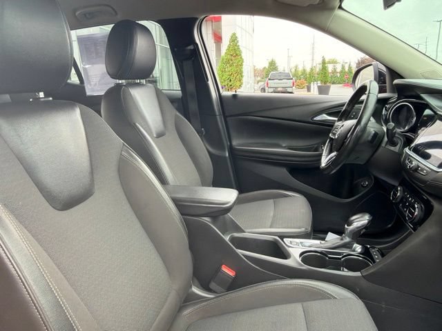 Used 2020 Buick Encore GX Select w/ Advanced Technology Package AWD/4WD image 28