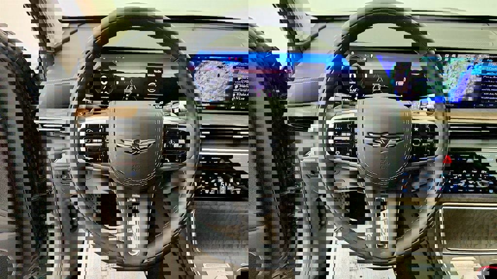 Used 2025 Genesis GV80 3.5T Prestige image 14