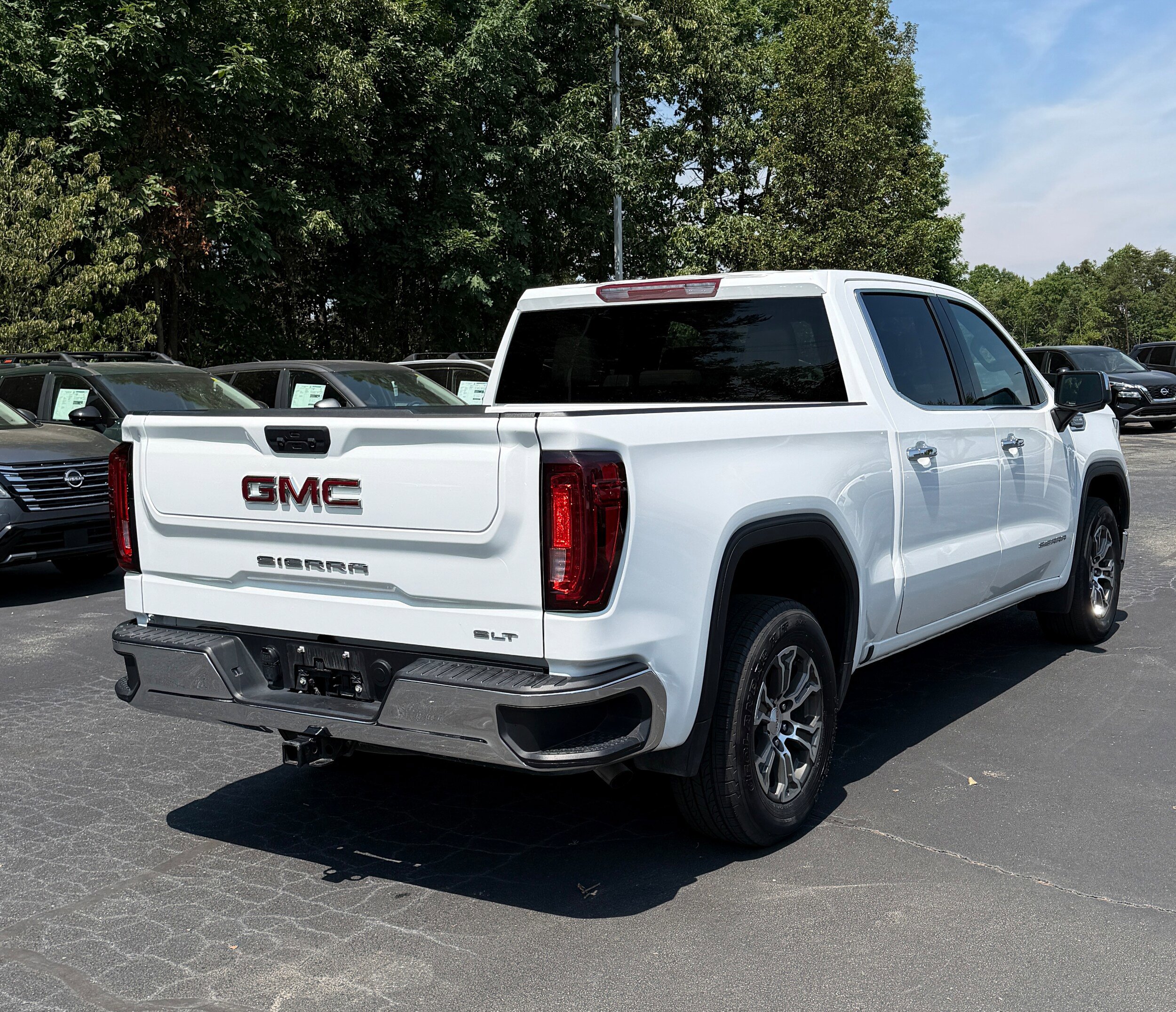 Used 2025 GMC Sierra 1500 SLT RWD image 6