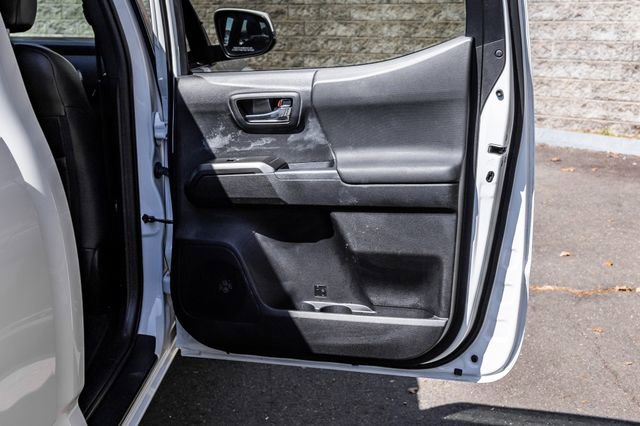 Used 2021 Toyota Tacoma TRD Off-Road w/ TRD Premium Off Road Package image 16