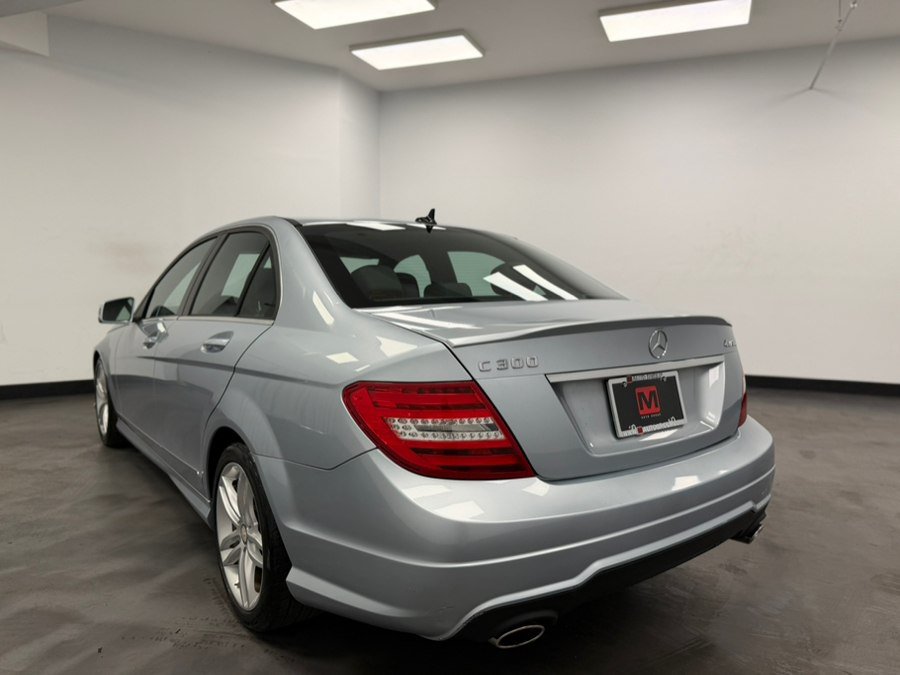 Used 2013 Mercedes-Benz C 300 4MATIC Sedan image 23