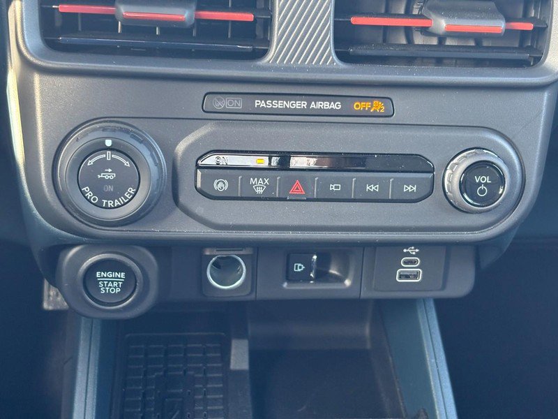 New 2025 Ford Maverick Lariat image 26