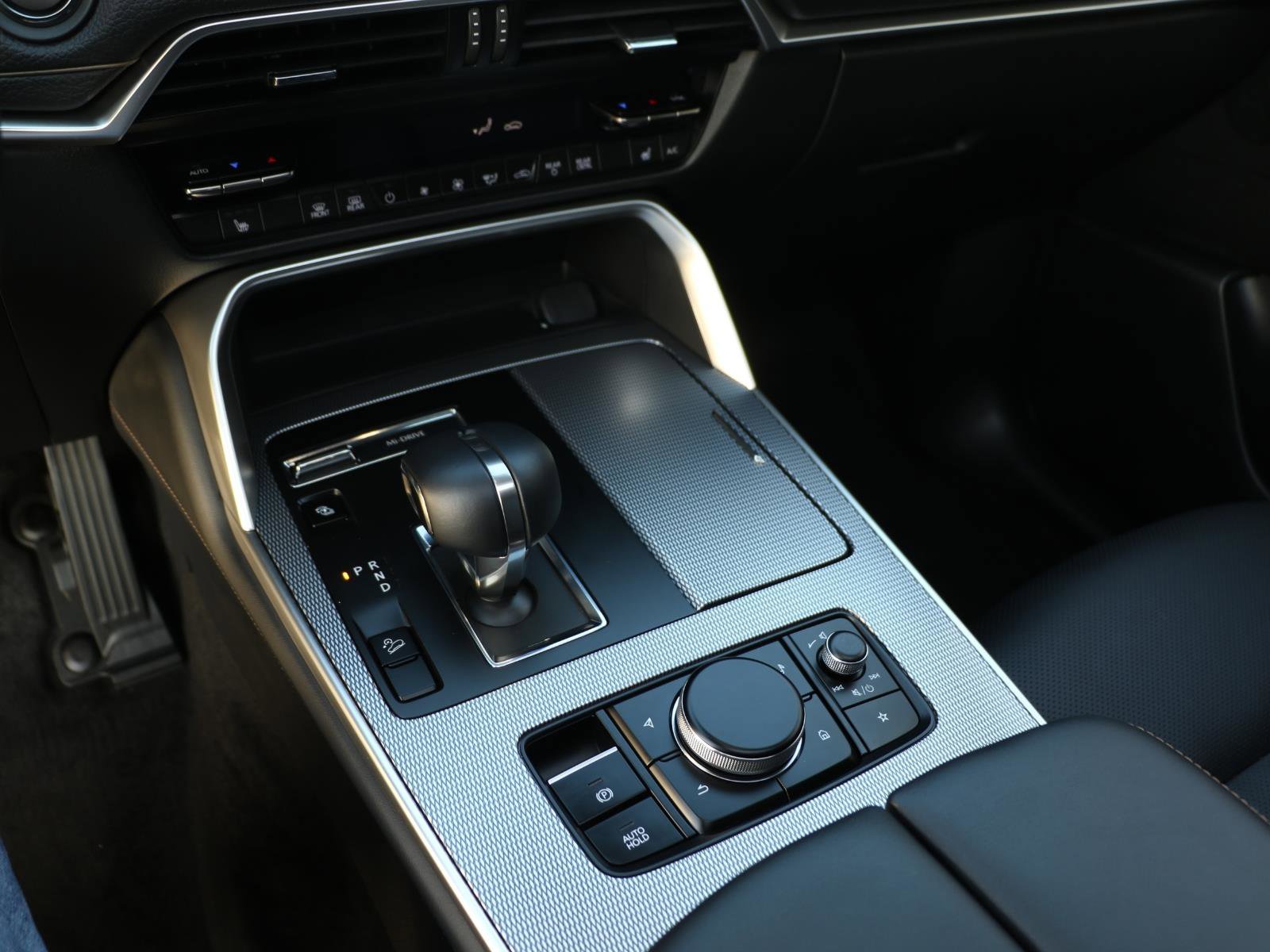 Certified 2025 MAZDA CX-90 Plug-In Hybrid w/ Preferred AWD/4WD image 14