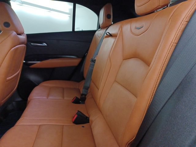 Used 2025 Cadillac XT4 Sport FWD image 12
