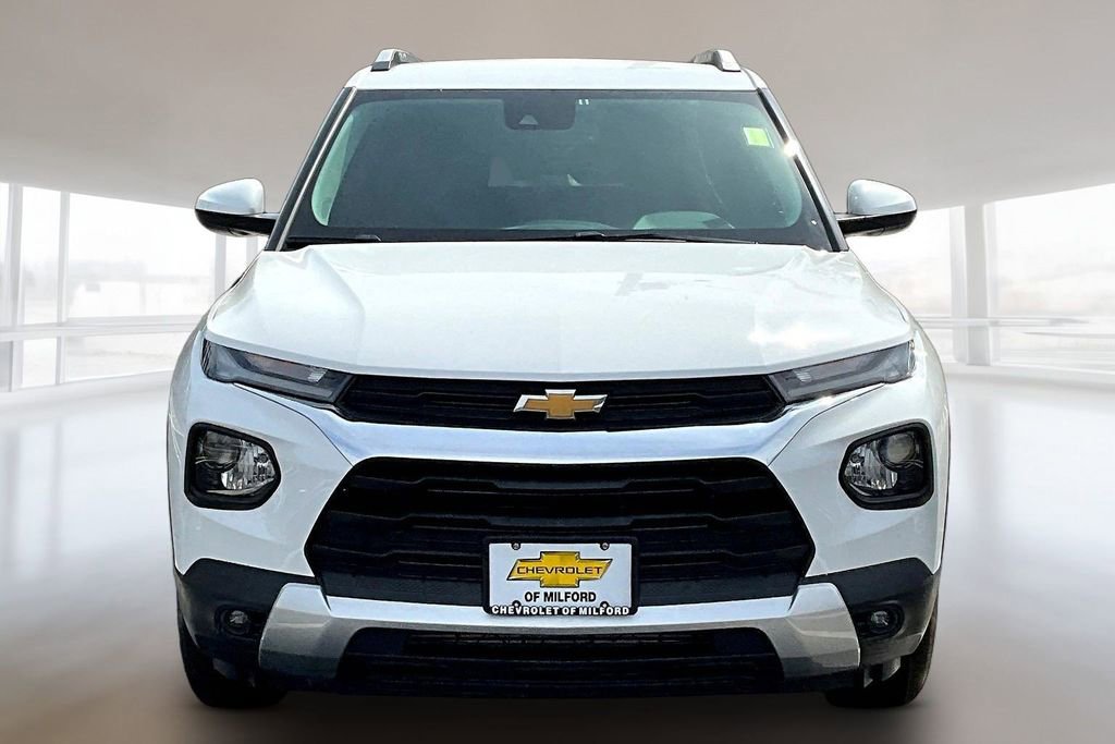 Used 2022 Chevrolet TrailBlazer LT w/ Convenience Package image 2